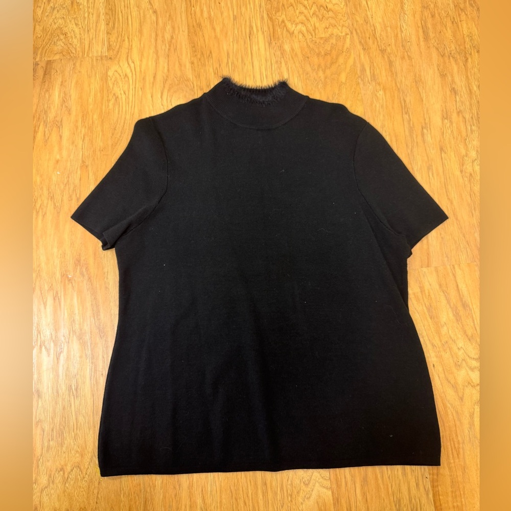 Black Short Sleeve Turtleneck Sweater Knit Top Chic Classic